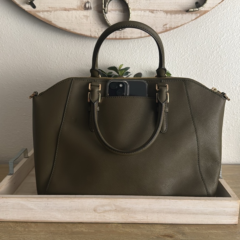 Michael Kors Large Green Satchel with Signature Charm & Matching Wallet Set - Picture 9 of 9